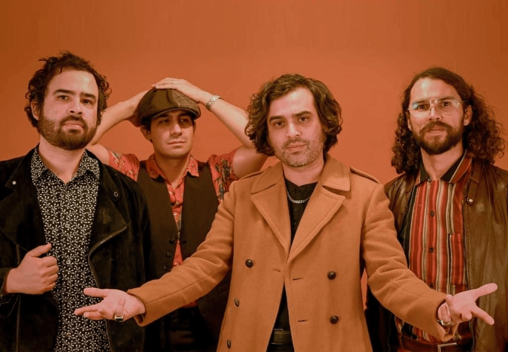 Enjambre abre nueva fecha en el Palacio de los Deportes tras arrasar con&nbsp;todo