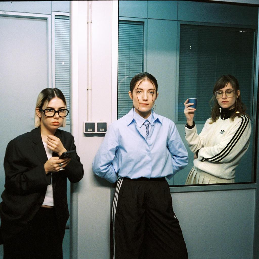 Conferencia de prensa virtual con&nbsp;Cariño