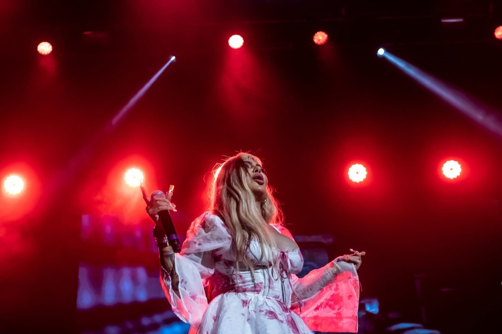 Yoss Bones se apoderó del Teatro&nbsp;Metropólitan