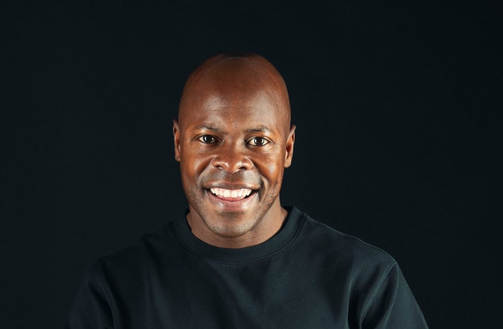 Smartzee presenta “Back Down”: un himno de resistencia con esencia callejera y mensaje&nbsp;transformador