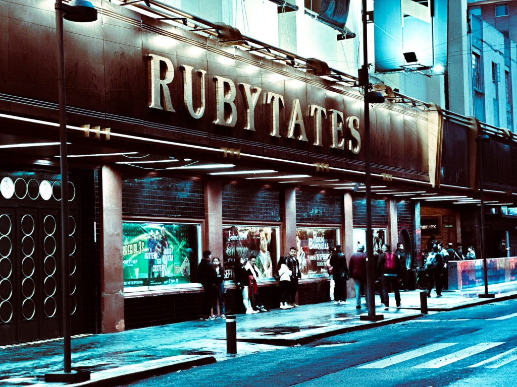 Rubytates nos regaló una hermosa noche en su primer Teatro&nbsp;Metropólitan