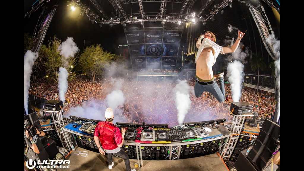 The Chainsmokers — entre drops, nostalgia y el sueño americano del&nbsp;EDM